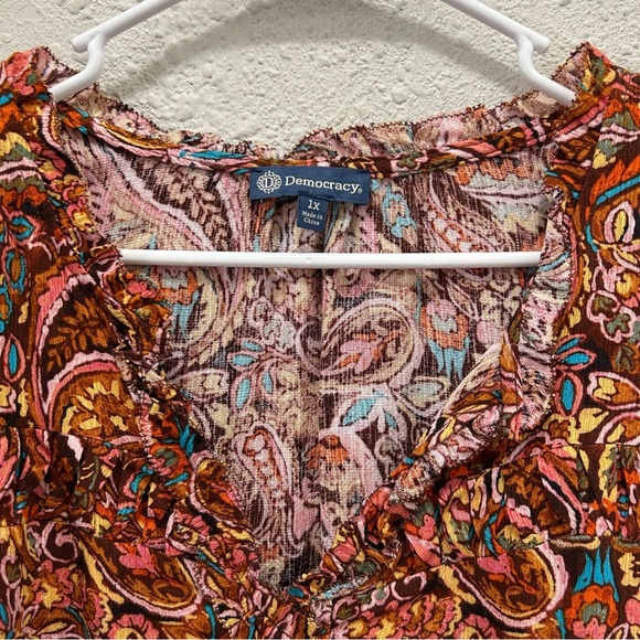 Democracy Paisley Print Split Ruffle V-Neck 3/4 Ruched Sleeve Woven Top NWT 1X - Picture 4 of 8